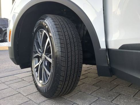 Certified 2021 Volkswagen Tiguan S image 30
