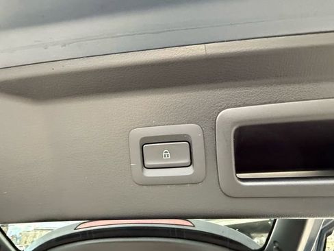 Used 2025 MAZDA CX-30 AWD 2.5 S w/ Preferred Package image 32