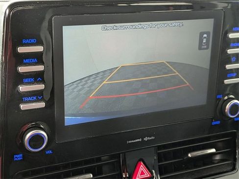 Used 2020 Hyundai Ioniq SE image 19