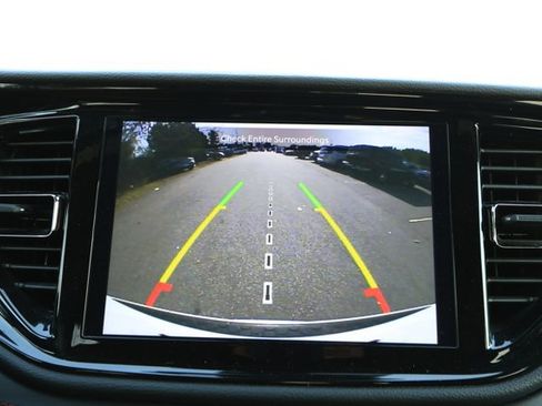 Used 2024 Dodge Durango GT image 17