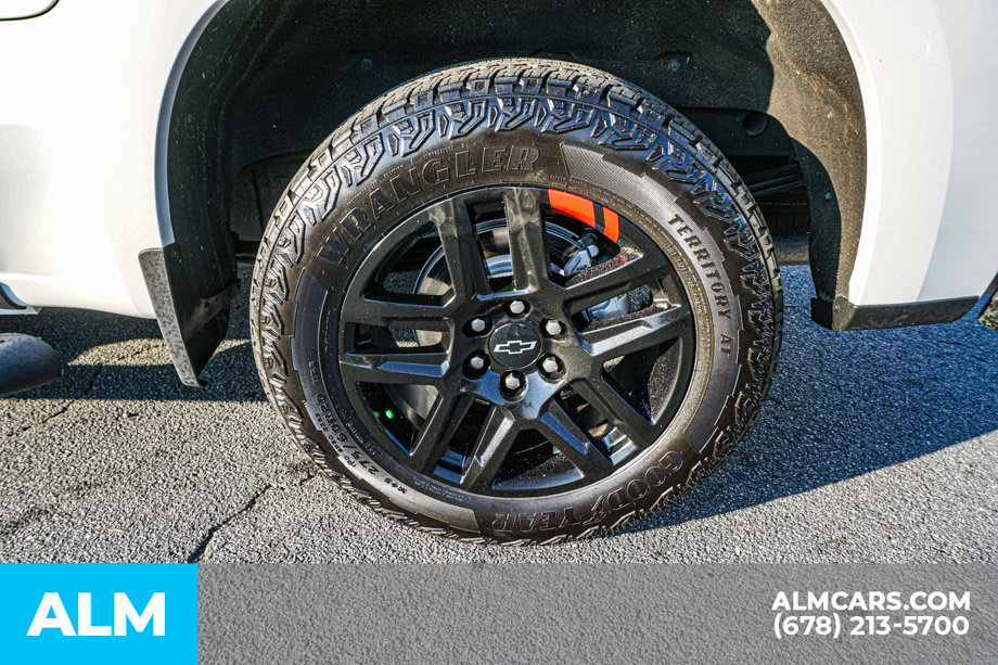 Used 2021 Chevrolet Silverado 1500 RST w/ Redline Edition AWD/4WD image 17