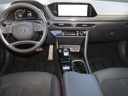 Used 2021 Hyundai Sonata SEL Plus w/ Tech Package image 17