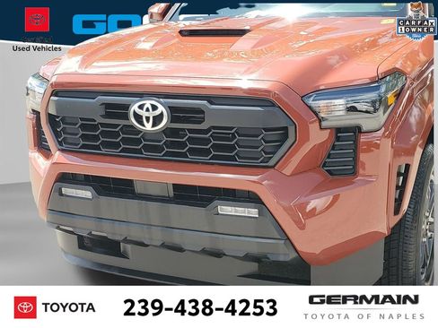 Used 2025 Toyota Tacoma TRD Sport AWD/4WD image 14