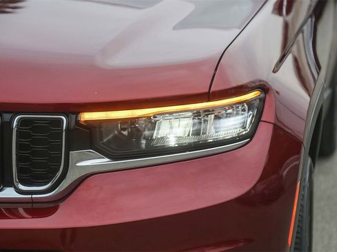 Used 2021 Jeep Grand Cherokee L Limited image 4