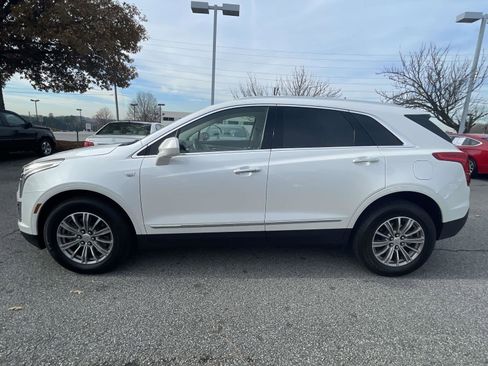 Used 2019 Cadillac XT5 Luxury image 2