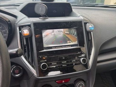 Used 2022 Subaru Impreza Premium image 17