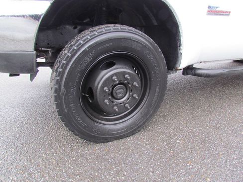 Used 2004 Ford F450 4x4 Crew Cab Super Duty image 26