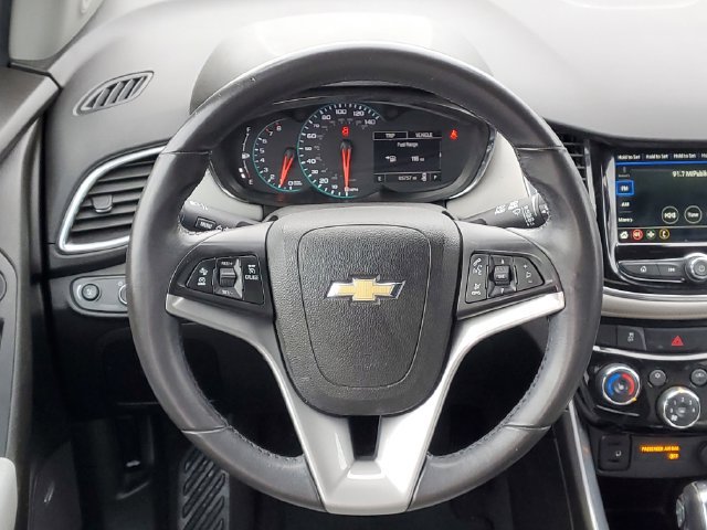Used 2018 Chevrolet Trax Premier FWD image 30