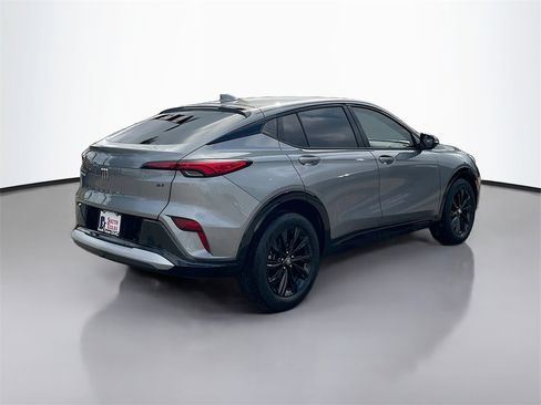 Used 2024 Buick Envista Sport Touring w/ Convenience I Package image 7