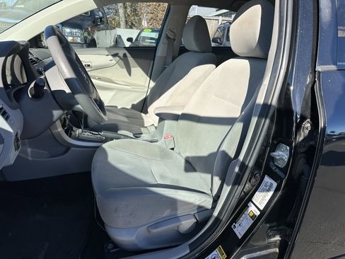 Used 2010 Toyota Corolla LE image 8