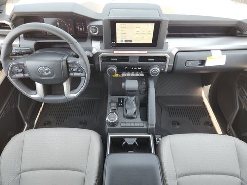 New 2026 Toyota 4Runner SR5 AWD/4WD image 23