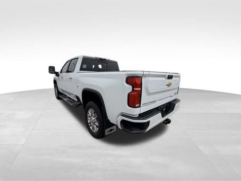 Used 2026 Chevrolet Silverado 3500 High Country w/ High Country Premium Package AWD/4WD image 4