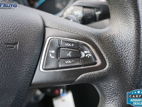 Used 2017 Ford Escape SE AWD/4WD image 38