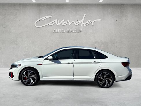 Used 2024 Volkswagen Jetta GLI Autobahn image 12