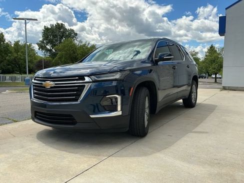 Used 2023 Chevrolet Traverse LT FWD image 7