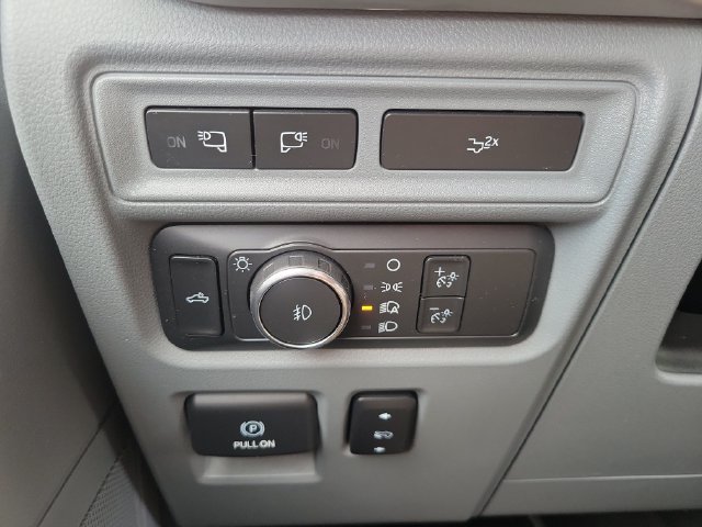 Used 2022 Ford F150 XLT w/ Equipment Group 302A High AWD/4WD image 21