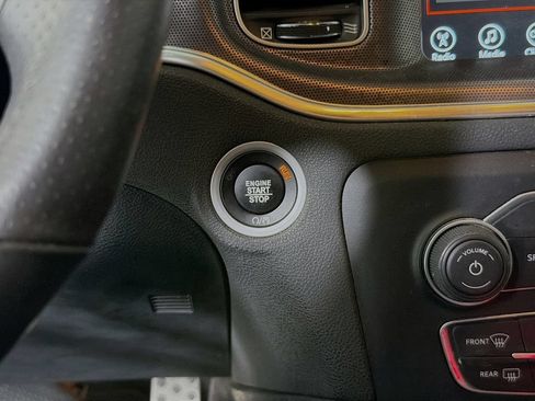 Used 2017 Dodge Charger R/T Scat Pack RWD image 32