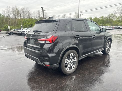 Used 2025 Mitsubishi Outlander Sport ES AWD/4WD image 3