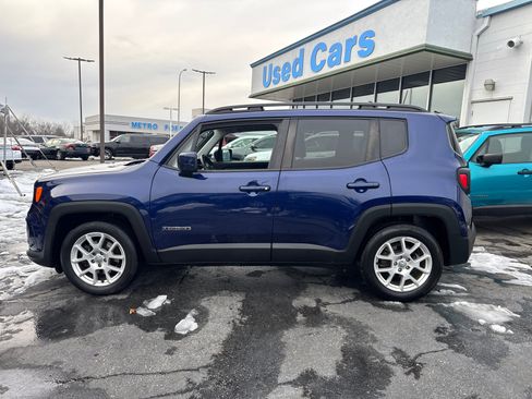 Used 2019 Jeep Renegade Latitude image 3