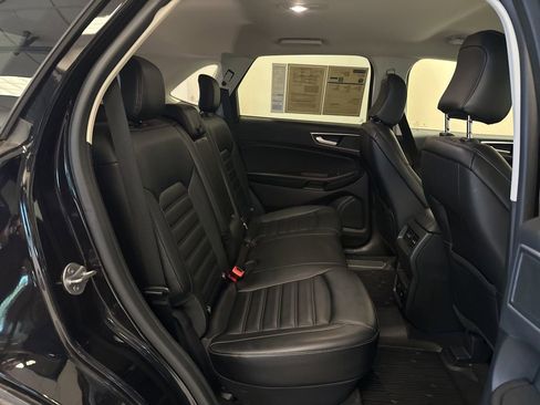 Used 2024 Ford Edge SEL w/ Convenience Package AWD/4WD image 16