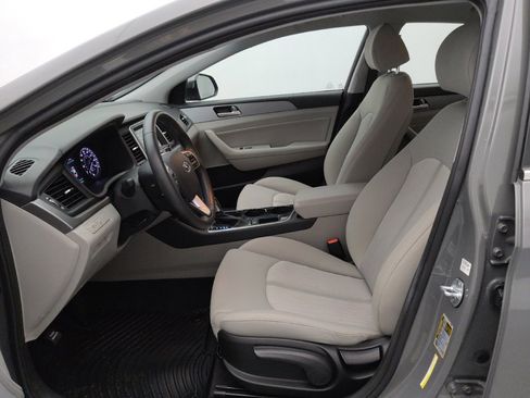 Used 2019 Hyundai Sonata SE image 17
