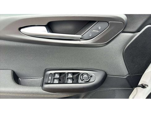 Used 2025 Alfa Romeo Tonale w/ Premium Package AWD/4WD image 20