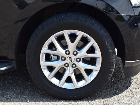 Used 2020 Ford Expedition XLT w/ Equipment Group 202A AWD/4WD image 4