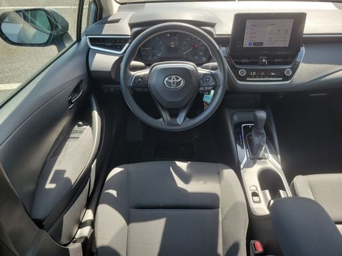 Used 2024 Toyota Corolla LE FWD image 12