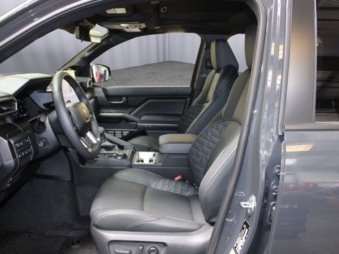 Certified 2026 Toyota 4Runner TRD Off-Road Premium w/ Tow Technology Package AWD/4WD image 41