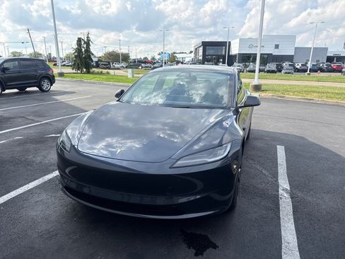 Used 2025 Tesla Model 3 Long Range RWD image 13