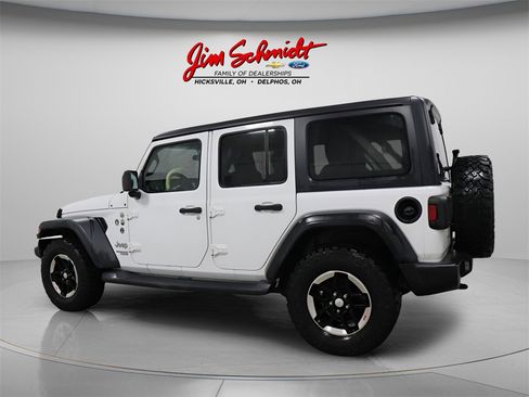 Used 2019 Jeep Wrangler Unlimited Sport S image 3