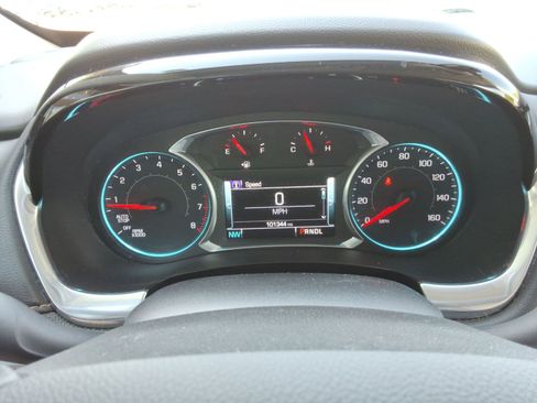 Used 2018 Chevrolet Traverse Premier AWD/4WD image 14