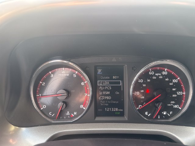 Used 2018 Toyota RAV4 SE w/ Power Extra Value Package AWD/4WD image 13