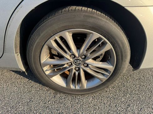 Used 2015 Toyota Camry SE FWD image 27