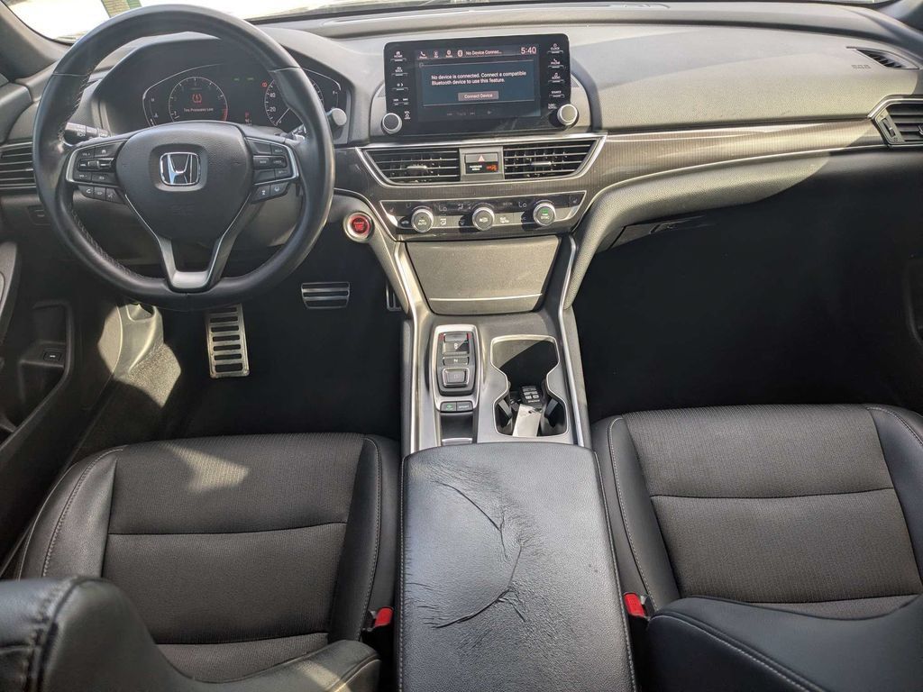 Used 2018 Honda Accord Sport image 19