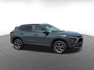 Used 2025 Chevrolet Trax LT video 2