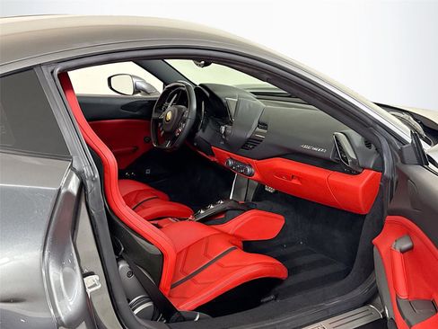 Used 2018 Ferrari 488 GTB image 29