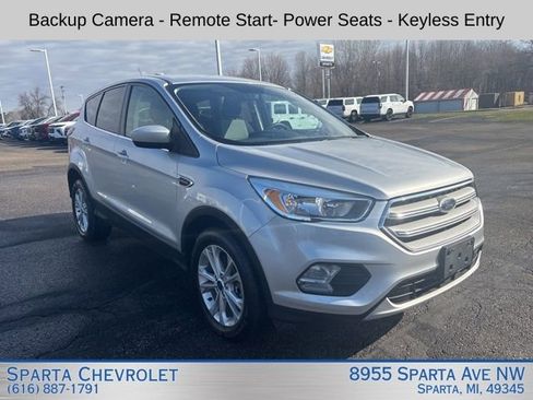 Used 2019 Ford Escape SE AWD/4WD image 1