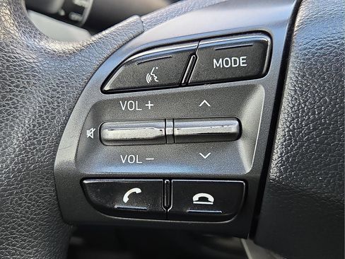 Used 2020 Hyundai Kona SE image 21