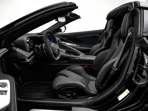 Used 2025 Chevrolet Corvette Z06 image 45