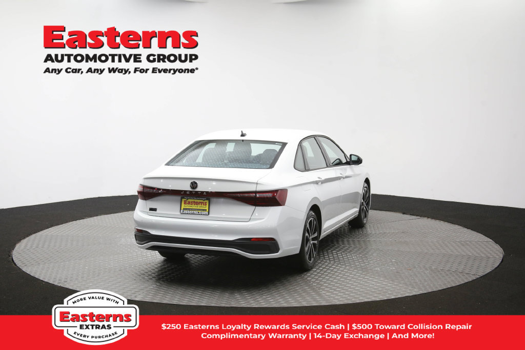 Used 2025 Volkswagen Jetta Sport FWD image 39