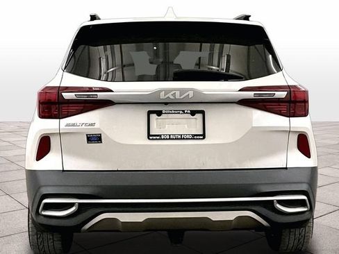 Used 2022 Kia Seltos EX AWD/4WD image 5