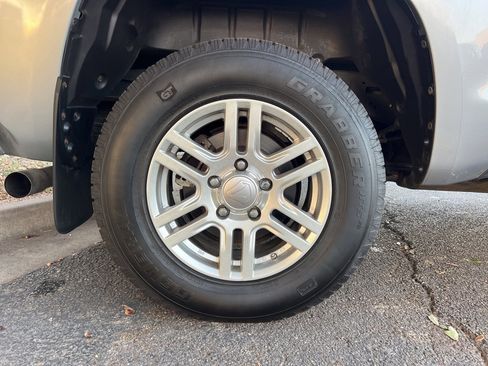 Used 2019 Toyota Tundra SR5 image 9