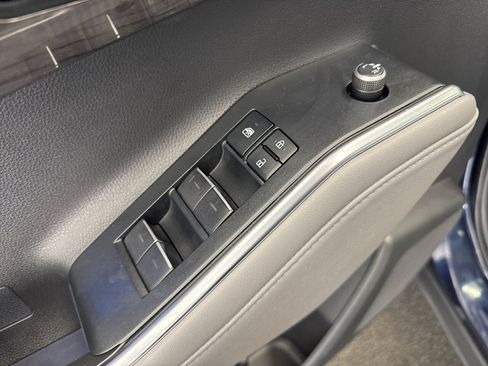 Used 2022 Toyota Highlander Platinum image 40