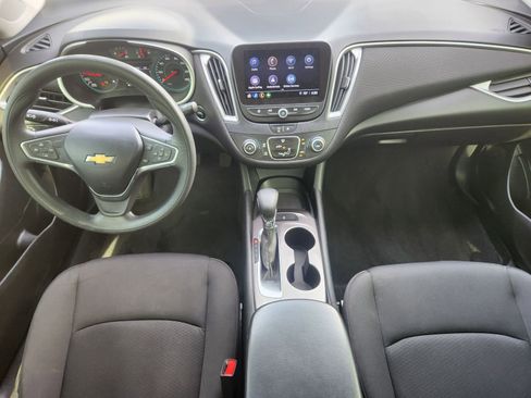 Used 2021 Chevrolet Malibu LS FWD image 29