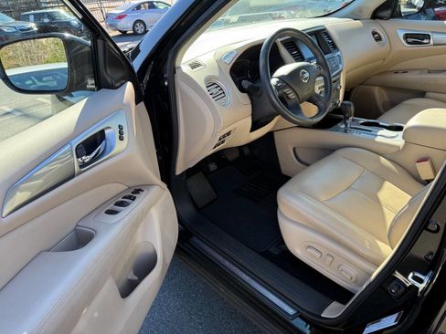 Used 2017 Nissan Pathfinder SL w/ SL Premium Package image 7