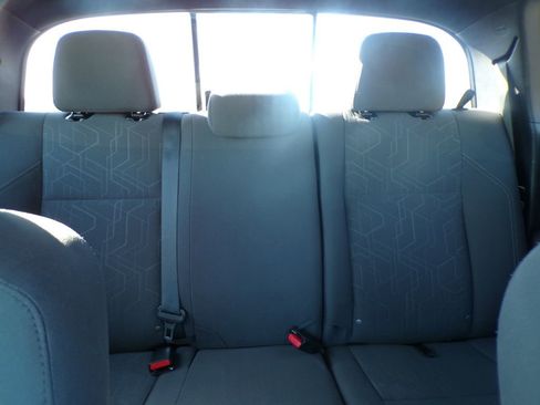 Used 2019 Toyota Tacoma TRD Sport image 9