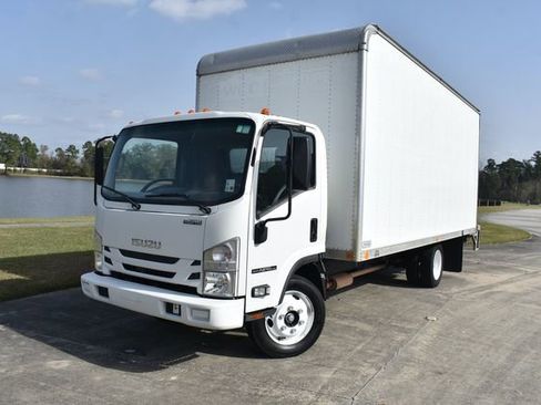 Used 2021 Isuzu NPR image 2