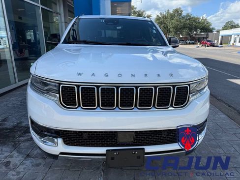 Used 2024 Jeep Wagoneer Series III AWD/4WD image 6