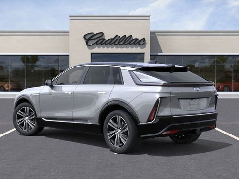 New 2025 Cadillac Lyriq Luxury AWD/4WD image 3
